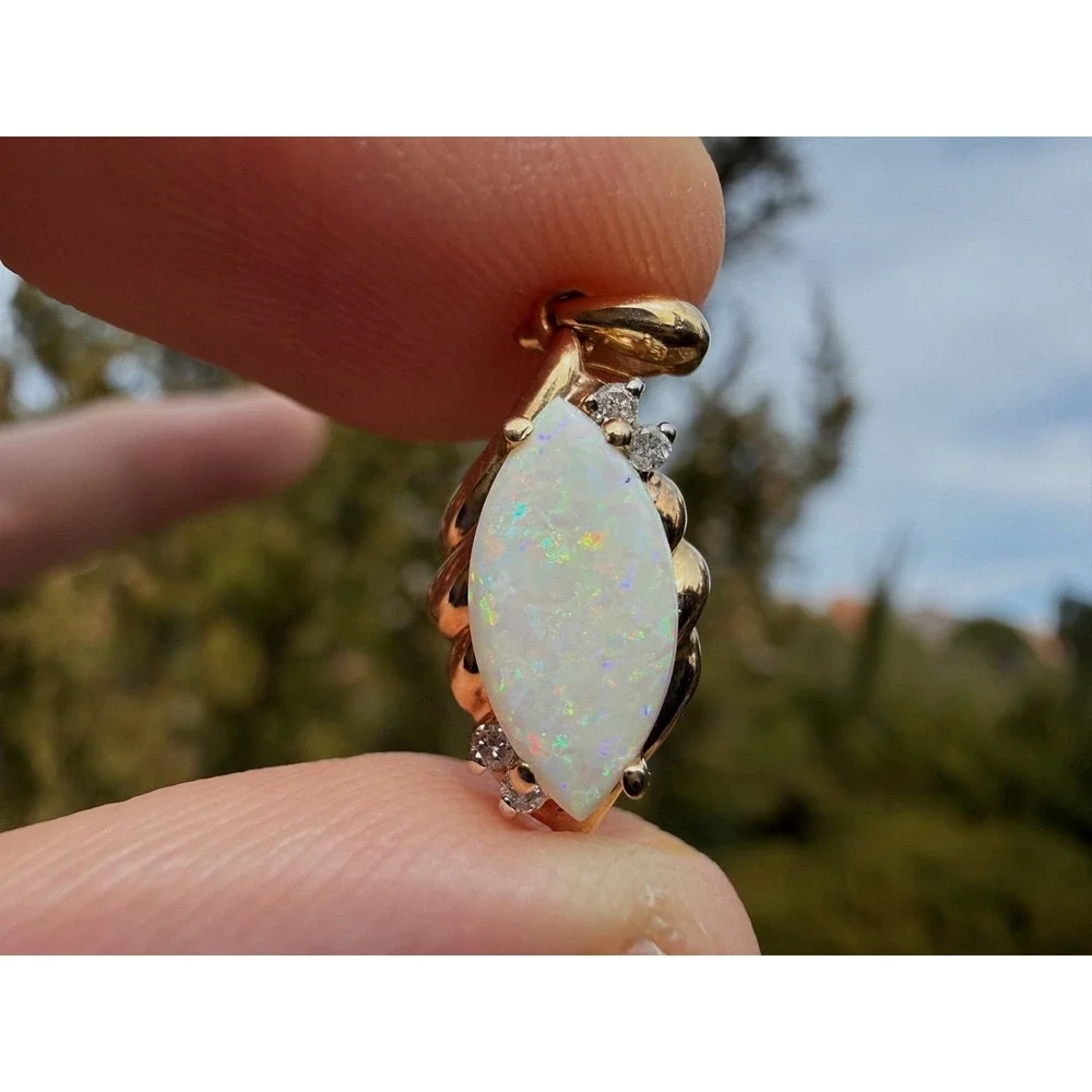 Vintage 14k Solid Yellow Gold Natural White Marquise Opal Diamond‎ Pendant 1.50g